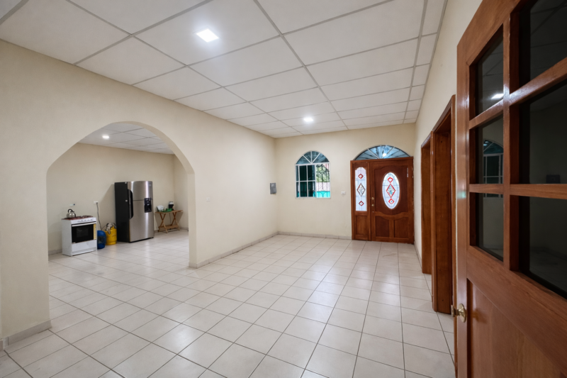 𝗣𝗥𝗢𝗣𝗜𝗘𝗗𝗔𝗗 𝗖𝗢𝗠𝗘𝗥𝗖𝗜𝗔𝗟 𝗘𝗡 𝗨𝗦𝗨𝗟𝗨𝗧𝗔𝗡 𝗘𝗟 𝗦𝗔𝗟𝗩𝗔𝗗𝗢𝗥 – 𝗨𝗕𝗜𝗖𝗔𝗖𝗜𝗢𝗡 𝗤𝗨𝗘 𝗩𝗘𝗡𝗗𝗘