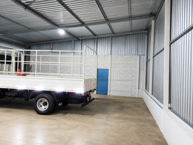 𝗦𝗘 𝗥𝗘𝗡𝗧𝗔 𝗔𝗠𝗣𝗟𝗜𝗢 𝗟𝗢𝗖𝗔𝗟 𝗖𝗢𝗠𝗘𝗥𝗖𝗜𝗔𝗟 𝗦𝗢𝗕𝗥𝗘 𝗟𝗔 𝗖𝗔𝗥𝗥𝗘𝗧𝗘𝗥𝗔 𝗣𝗔𝗡𝗔𝗠𝗘𝗥𝗜𝗖𝗔𝗡𝗔